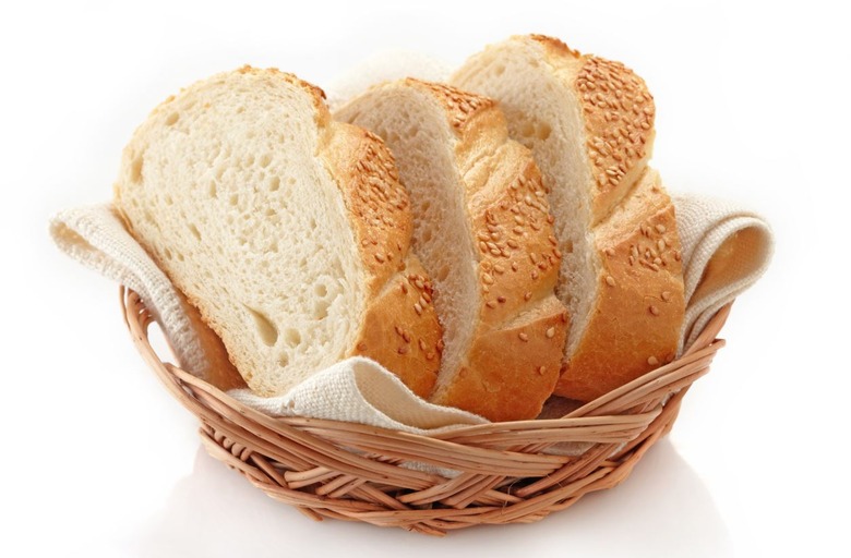 Here s The REAL Reason Restaurants Give You Free Bread